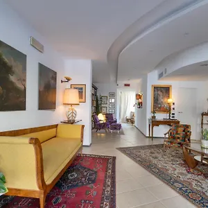 Hotel Bernardino, Lucques